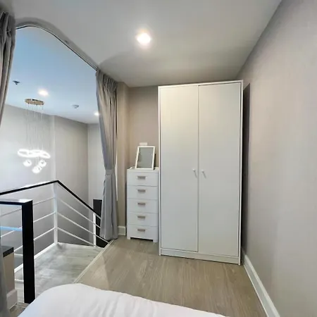 Metro Sky Prachachuen Apartment