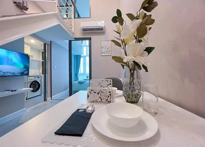 Apartment Metro Sky Prachachuen